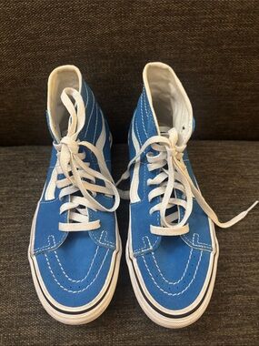 Vans Off the Wall, Blue and White High-Top Skate Sneakers women’s size 7